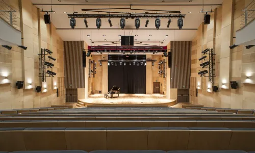 Sala Koncertowa z adaptacją akustyczną i nagłośnieniem